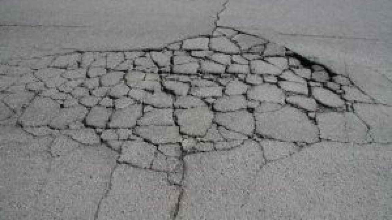 How to Repair Alligator Cracking on an Asphalt Driveway