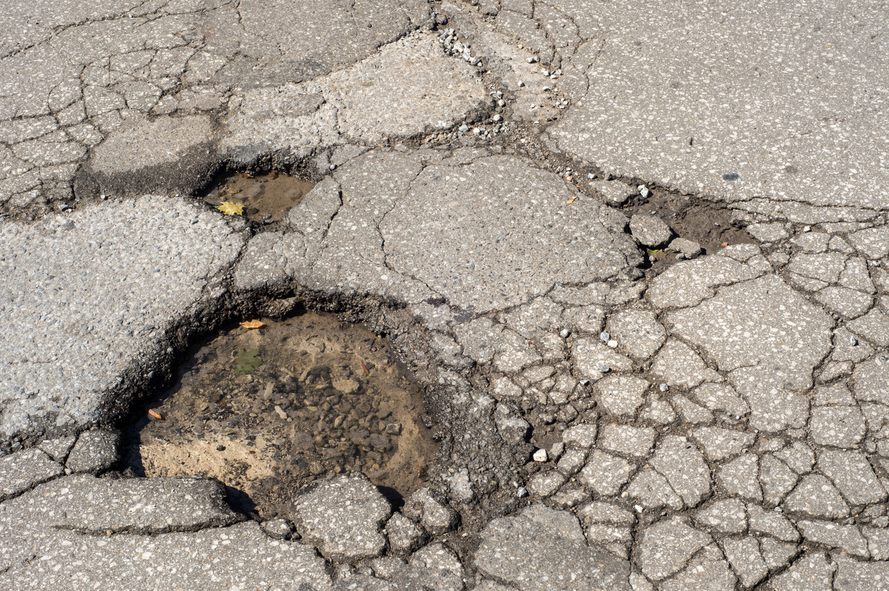How to Repair Your Sinking Asphalt Driveway