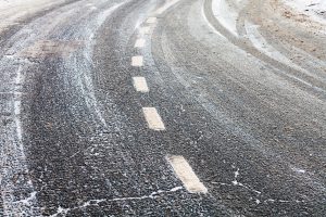 asphalt paving in Winter