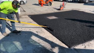 Asphalt Cracks Repairing